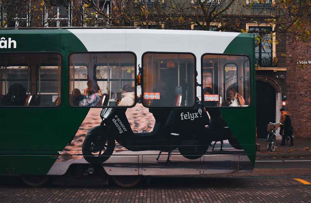Family riding a Bosch-powered cargo e-bike in the city