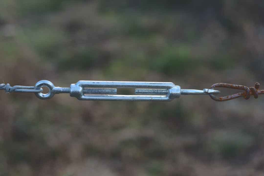 Suspension gravel fork